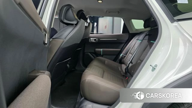 Kia EV4 2026 Белый из Кореи, фото 3
