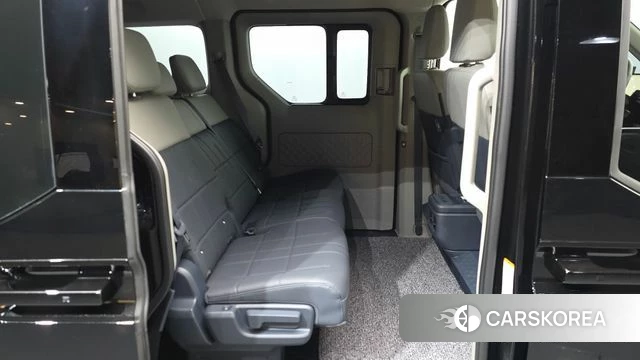Kia PV5 2025 Черный из Кореи, фото 2