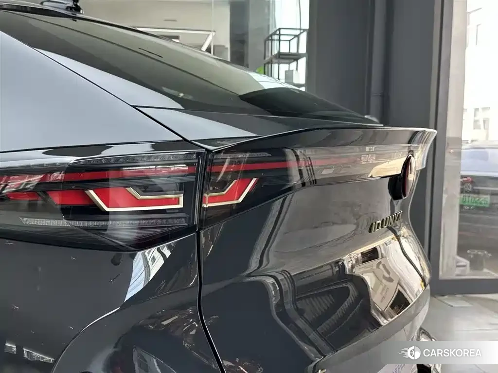 Volkswagen ID. UNYX 2025 Silver/gray из Китая, фото 2