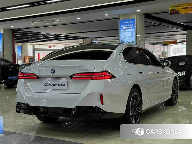 BMW 5 series 2026 Белый из Китая, фото 2