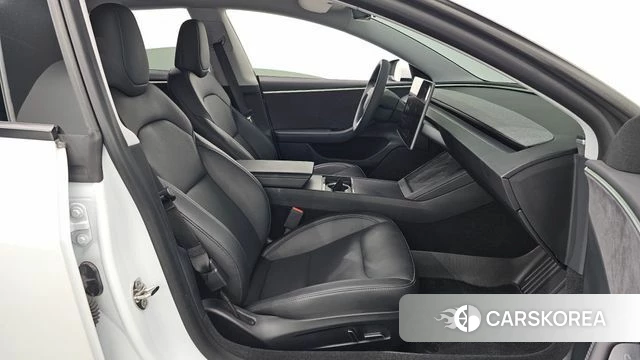 Tesla Model 3 2024 Белый из Кореи, фото 2