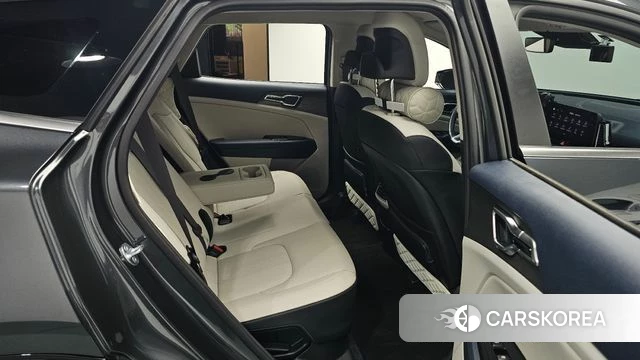 Kia Sportage 5th Generation Hybrid 2023 Серый из Кореи, фото 2