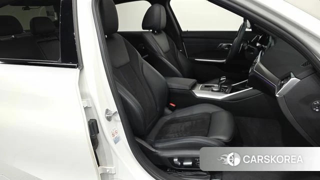 BMW 3 Series (G20) 2020 Белый из Кореи, фото 2