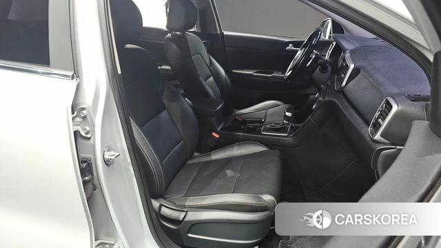 Kia Sportage The Bold 2018 Серебряный из Кореи, фото 2