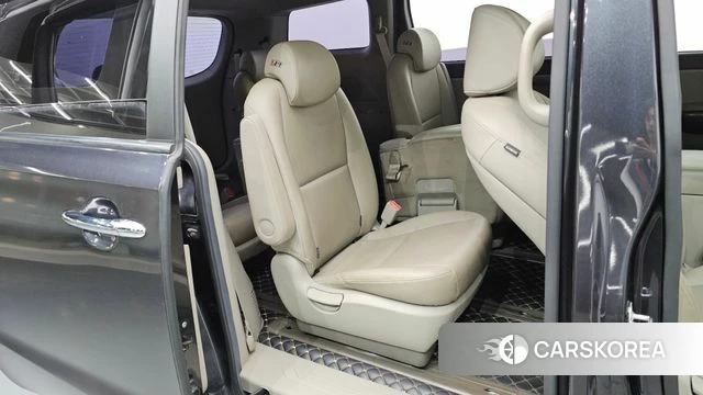 Kia The New Carnival 2019 Серый из Кореи, фото 2
