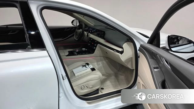 Genesis G80 (RG3) 2026 Белый из Кореи, фото 2