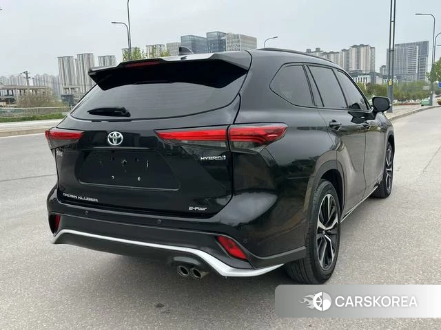 Toyota Crown 2022 Черный из Китая, фото 2