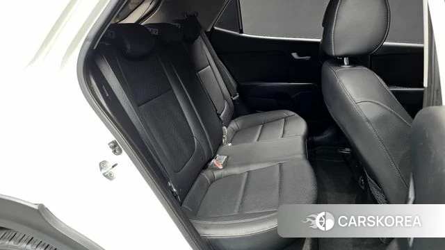 Kia Stonic 2018 Белый из Кореи, фото 2