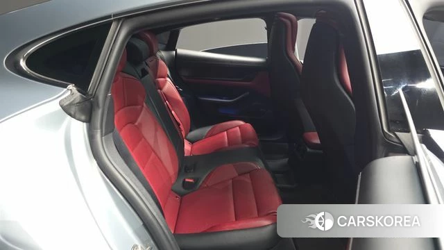 Porsche Taycan id 4923256 из Кореи 2