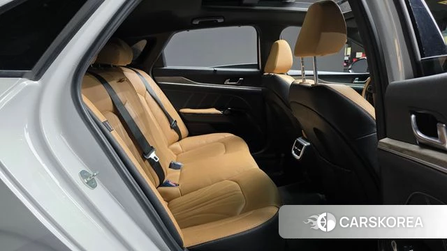 Kia K5 3rd generation 2022 Белый из Кореи, фото 2