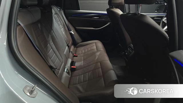 BMW X4 (G02) 2022 Серебристо-серый из Кореи, фото 2