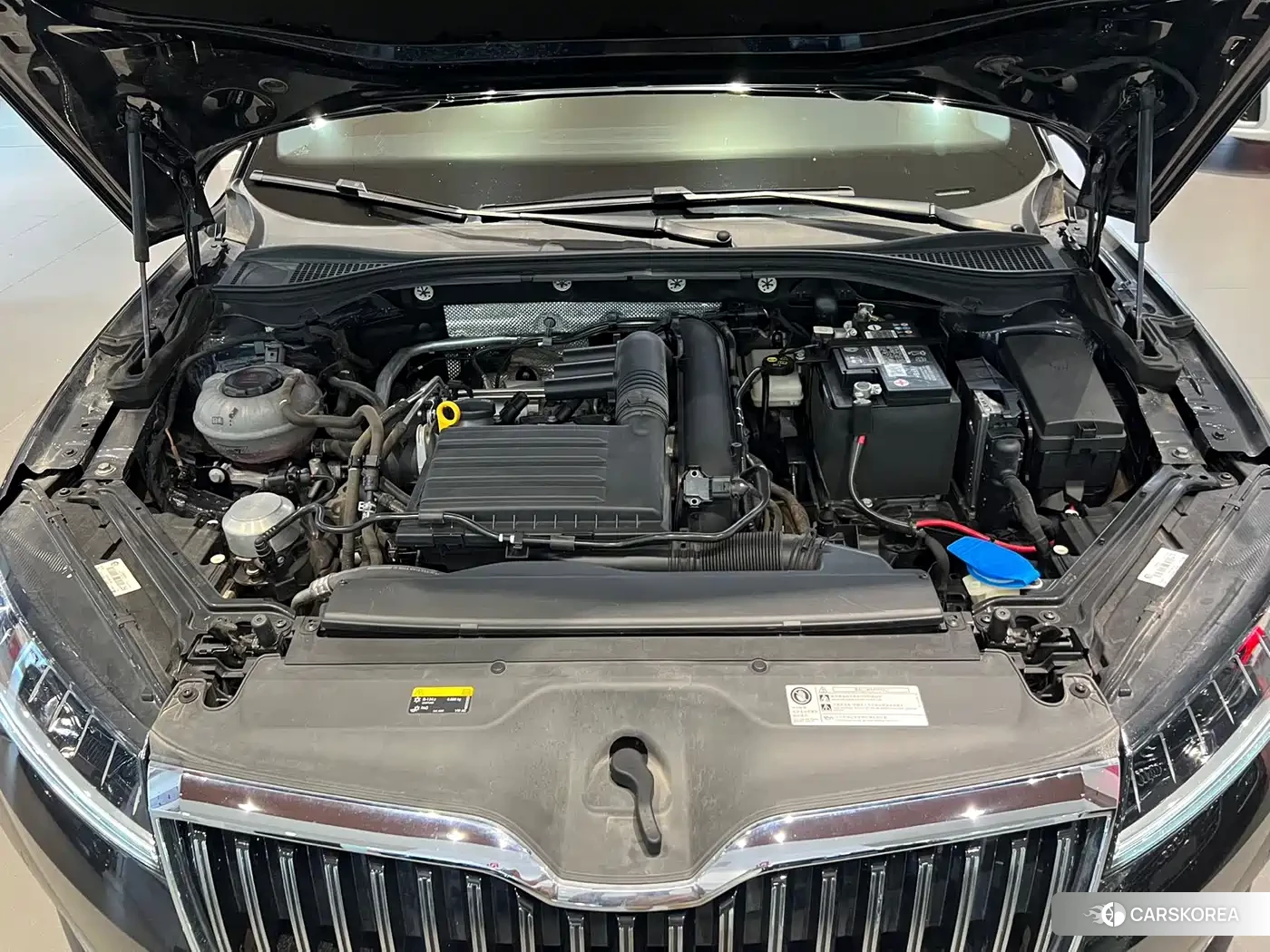 Skoda Superb 2023 Черный из Китая, фото 2