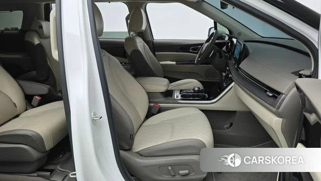 Kia Carnival 4th generation 2023 Белый из Кореи, фото 2
