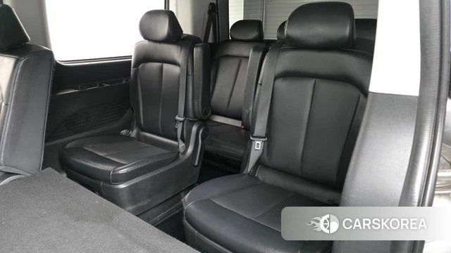 Hyundai Staria 2021 Серебристо-серый из Кореи, фото 2