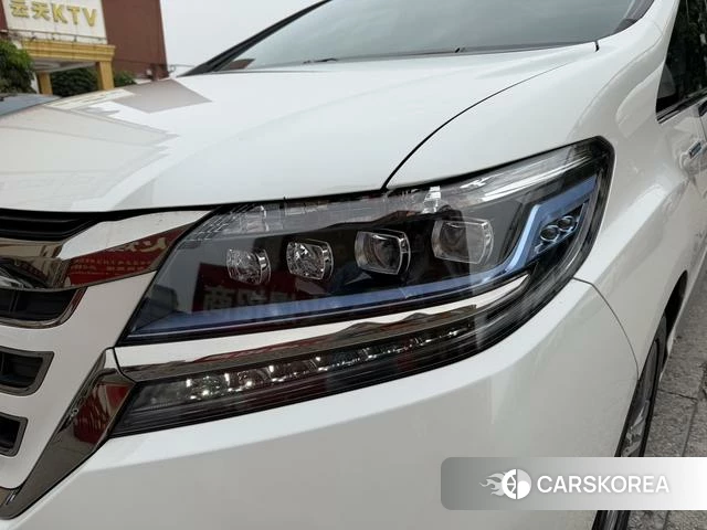 Honda Elysion 2021 Белый из Китая, фото 2