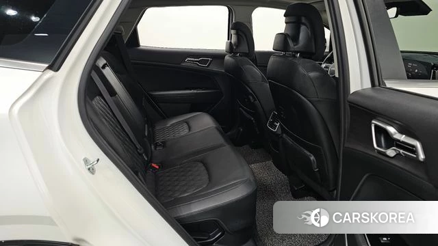 Kia Sportage 5th Generation Hybrid 2021 Белый из Кореи, фото 2