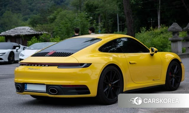 Porsche 911(992) 2021 Желтый из Кореи, фото 2