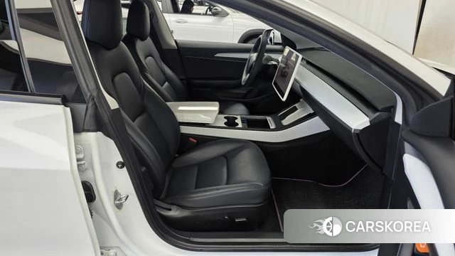 Tesla Model 3 2022 Белый из Кореи, фото 3