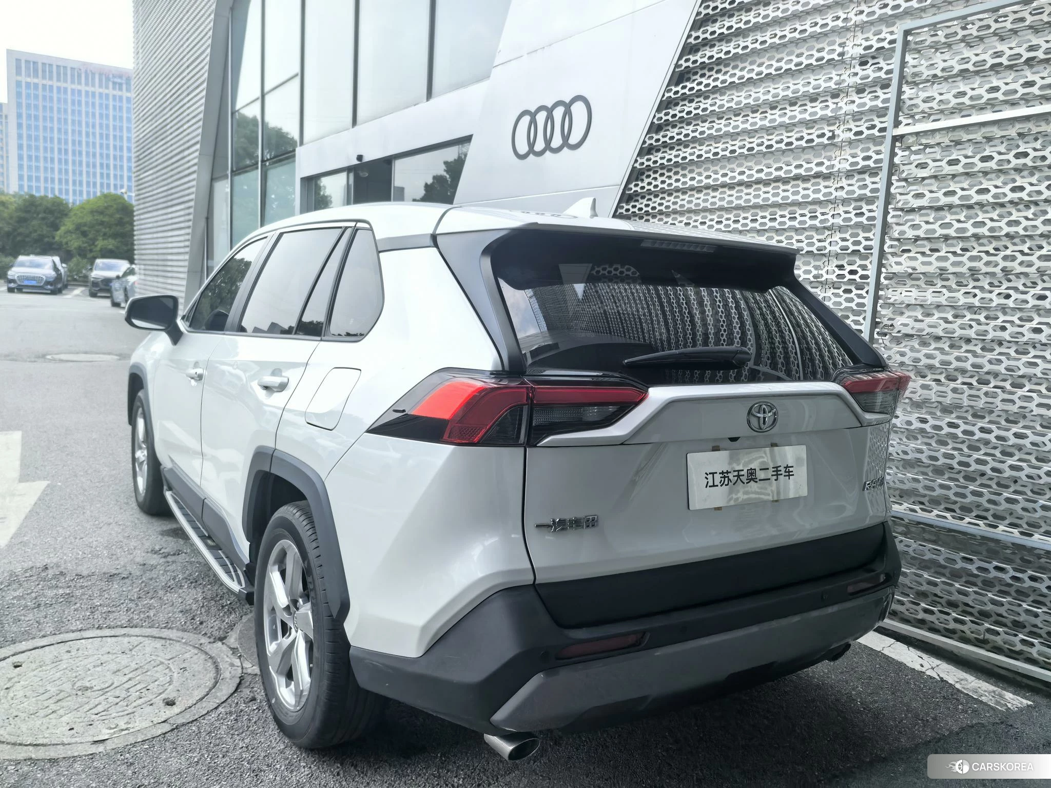 Toyota RAV4 2021 Белый из Китая, фото 2