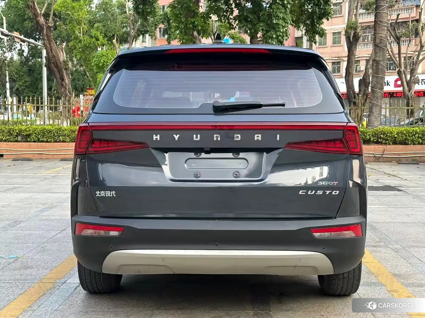 Hyundai Custo 2022 Silver/gray из Китая, фото 2