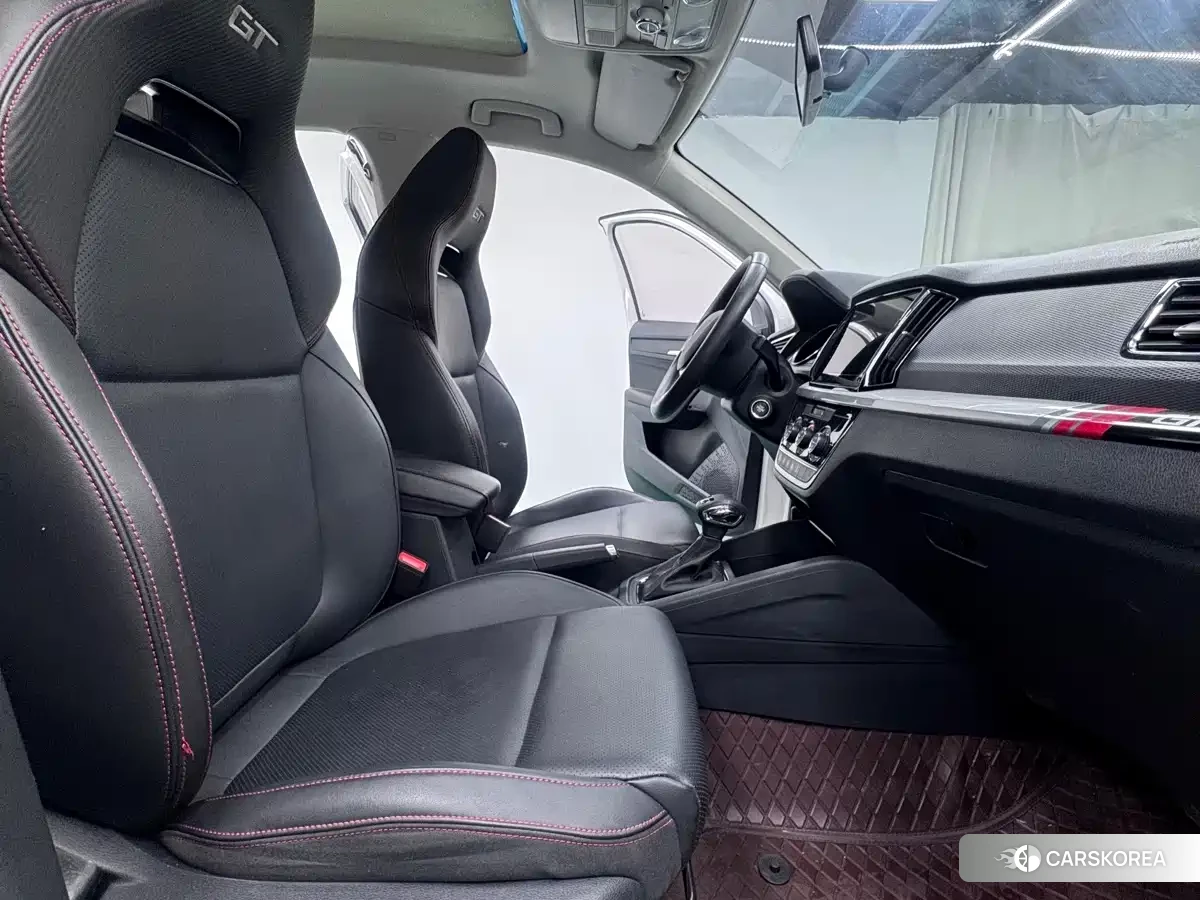 Skoda Kamiq 2022 Белый из Китая, фото 2