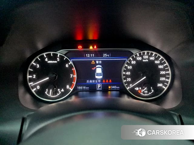 Nissan Altima 2024 Серебристо-серый из Китая, фото 2
