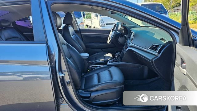 Hyundai Avante AD 2018 Серый из Кореи, фото 2