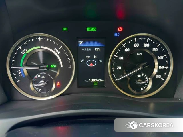 Toyota Vellfire 2022 Белый из Китая, фото 2