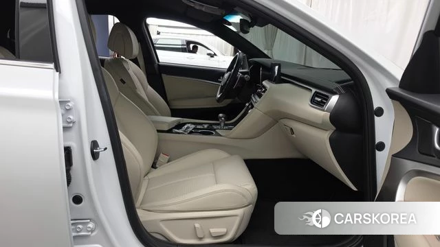 Genesis The New G70 2025 Белый из Кореи, фото 2