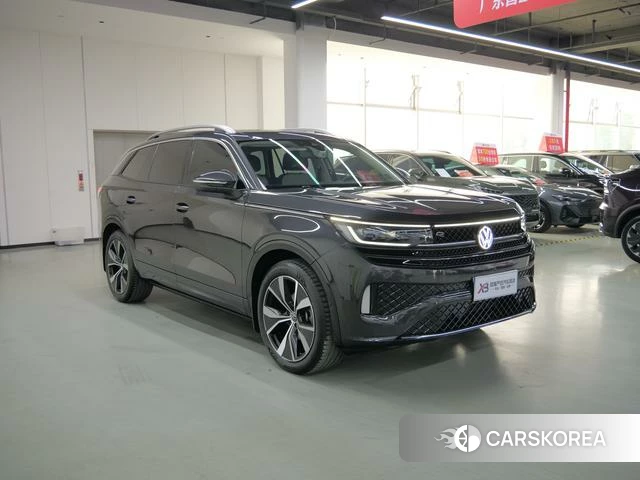 Volkswagen Tavendor 2024 Темно-серый из Китая, фото 2