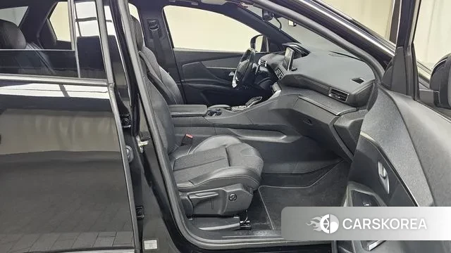 Peugeot 3008 second generation 2020 Черный из Кореи, фото 2
