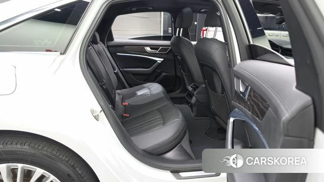 Audi A6 (C8) 2021 Белый из Кореи, фото 2