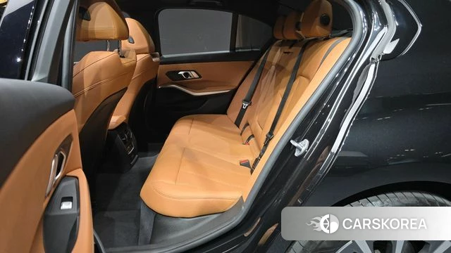 BMW 3 Series (G20) 2024 Черный из Кореи, фото 2
