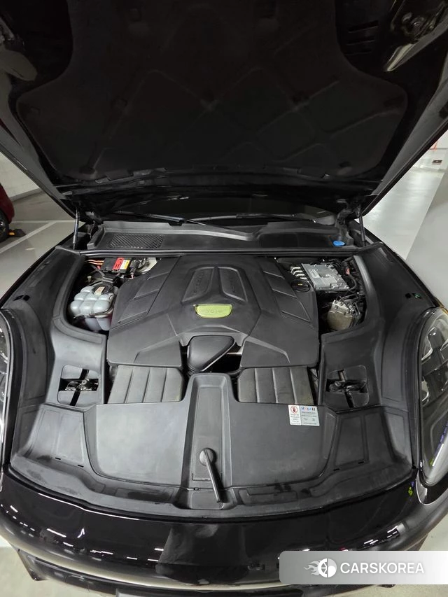 Porsche Cayenne (PO536) 2021 Черный из Кореи, фото 2