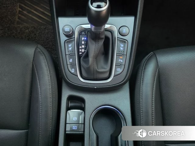 Hyundai The New Kona 2022 Светло-серебряный цвет из Кореи, фото 2