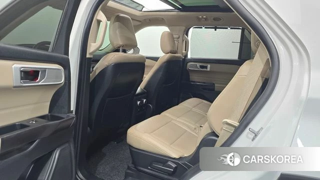 Ford Explorer 6th Generation 2020 Белый из Кореи, фото 2