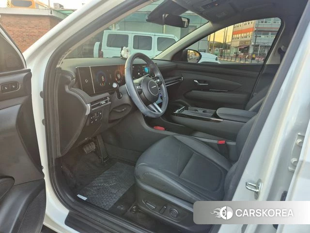Hyundai The New Tucson (NX4) 2024 Белый из Кореи, фото 2