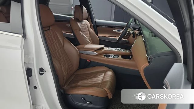 Genesis GV70 2022 Белый из Кореи, фото 2