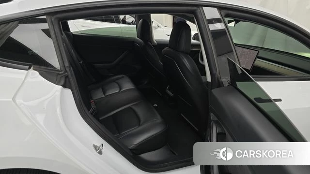 Tesla Model 3 2022 Белый из Кореи, фото 2