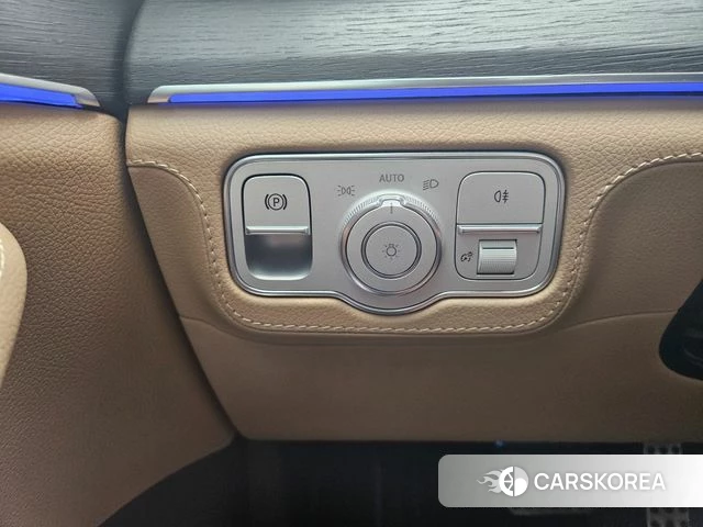 Mercedes-Benz GLS - Class X167 2025 Белый из Кореи, фото 2