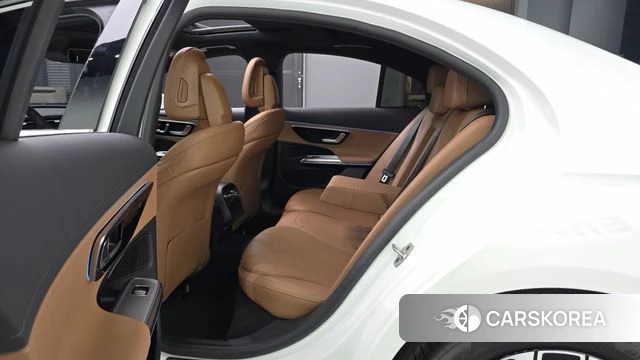 Mercedes-Benz E-Class W214 2025 Белый из Кореи, фото 2