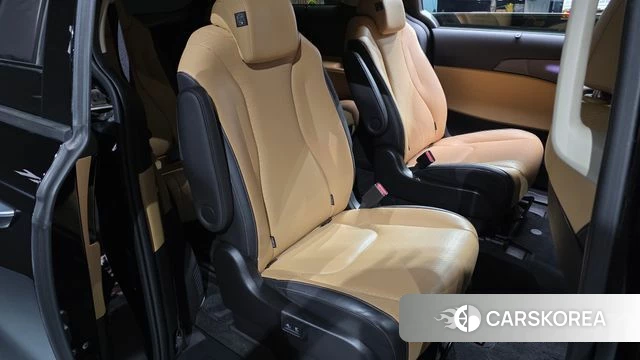 Kia Carnival 4th generation 2022 Черный из Кореи, фото 2