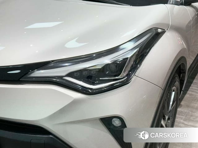 Toyota C-HR 2021 Шампань из Китая, фото 2