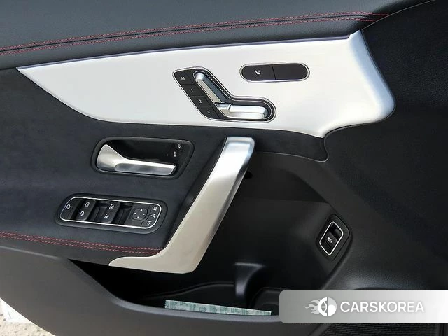 Mercedes-Benz CLA-Class C118 2026 Белый из Кореи, фото 2