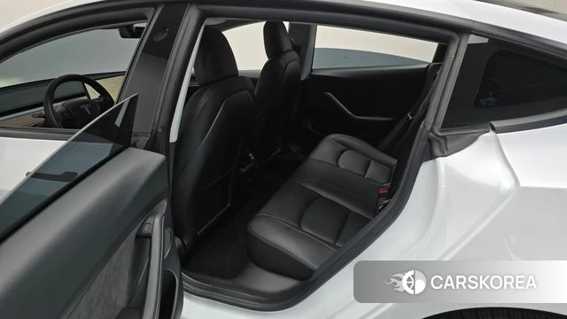 Tesla Model 3 2021 Белый из Кореи, фото 2