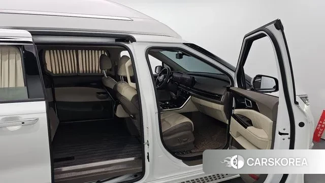 Kia Carnival 4th generation 2023 Белый из Кореи, фото 2