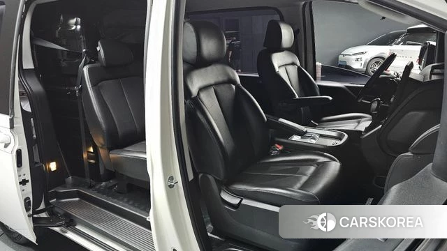 Hyundai Staria 2021 Белый из Кореи, фото 2