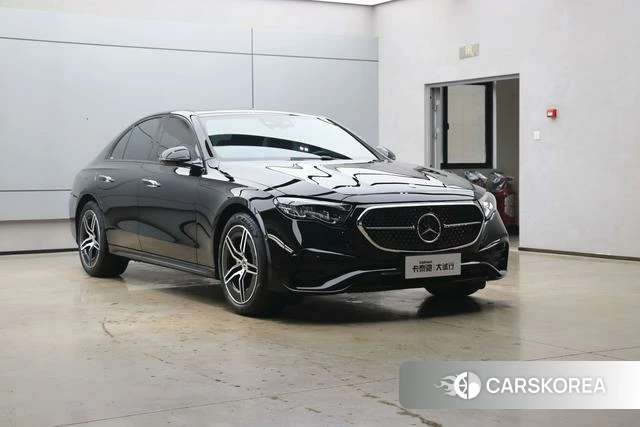 Mercedes-Benz E-Class 2024 Черный из Китая, фото 2