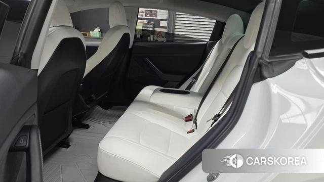 Tesla Model 3 2021 Белый из Кореи, фото 2
