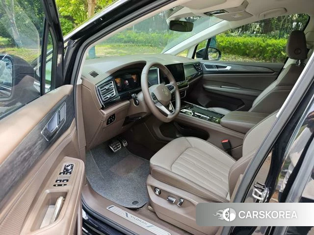 Volkswagen Viloran 2024 Черный из Китая, фото 2